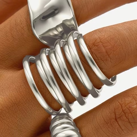 Set of 3!! Silver Spiral Statement Ring Along with 2 other - Picture 2 of 3